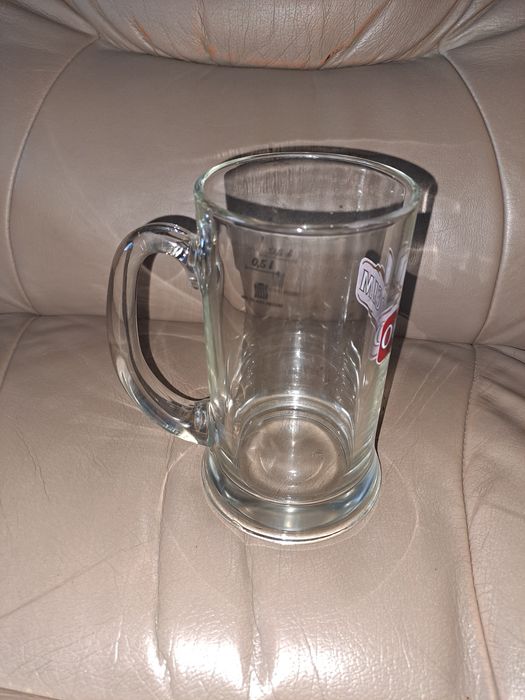 Nowy szklany kufel,kufelek do piwa. Pojemność 0,5 litra.