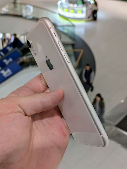 iPhone XR 128gb White Neverlock