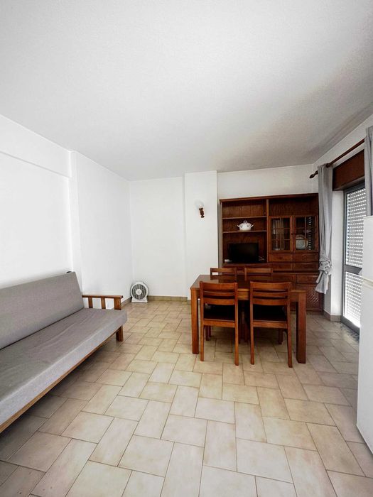 Arrenda-se T1 de 05 Dezembro a 05 Junho 2026