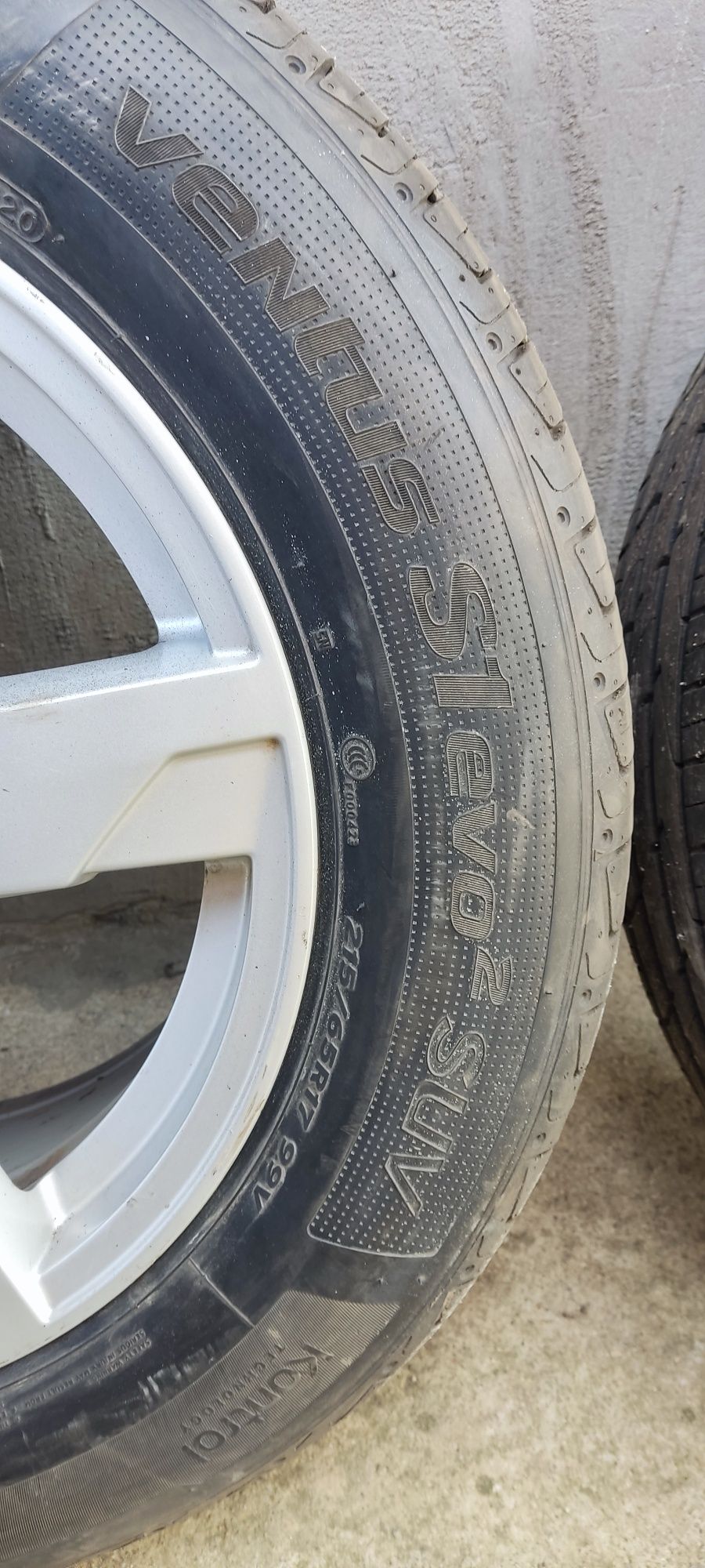 Продам літні колеса з резиною R17 215/65