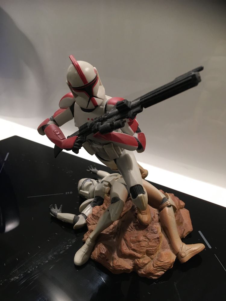 Clone Trooper Leader Unleashed - Star wars
