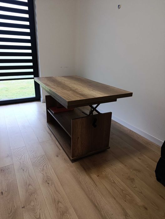 Stół do pokoju rozsuwany