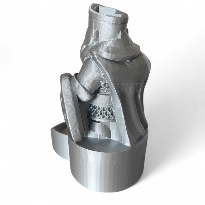 Pomnik krasnoludzkiego wojownika – wieża na kości - dice tower!