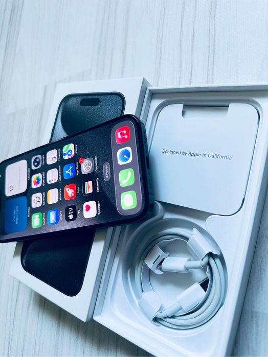 З гарантією iphone 15pro 128gb black titanium neverlock 87%фіз сім