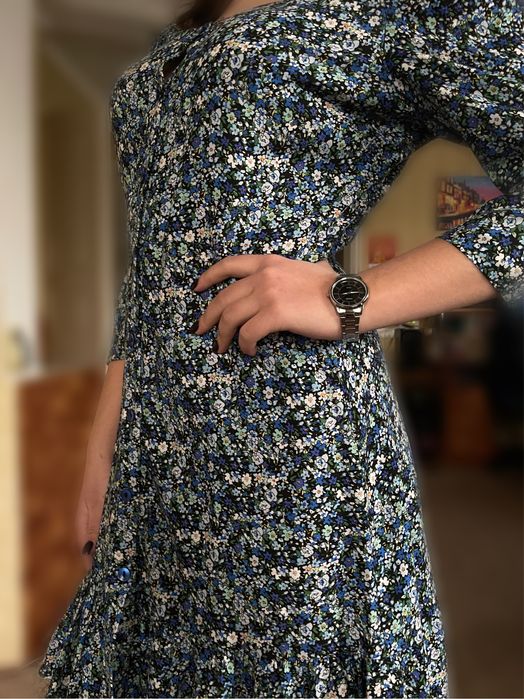 Плаття довжини міді