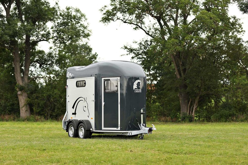 Atrelado para cavalos