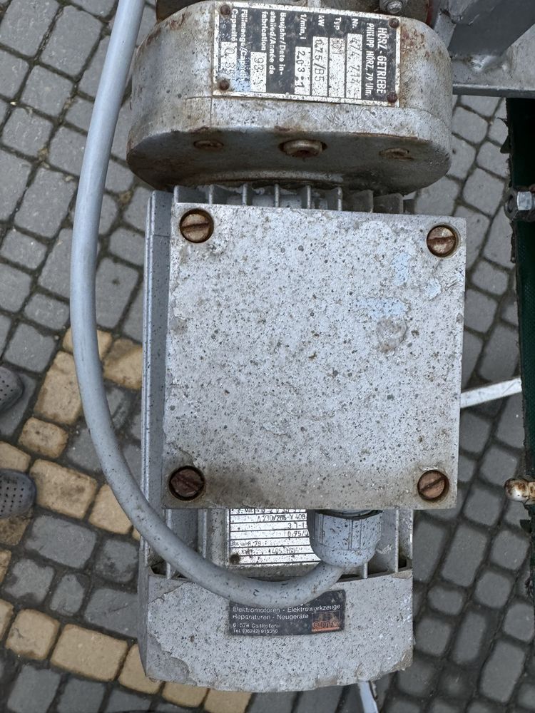 Niemiecki taśmociąg kosz przyjęciowy, dozujący, bunkier