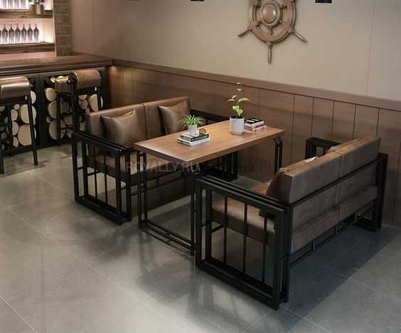 Оздоблення кафе та барів меблями та фурнітурой в стилі лофт.