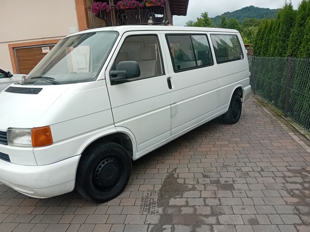 Vw transporter long długi 2.4d 9 osób hak