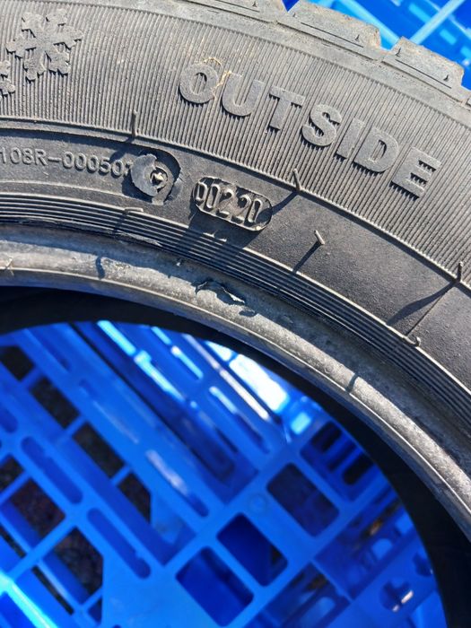 Комплект зимової резини  за 1 шт.205/55 R16