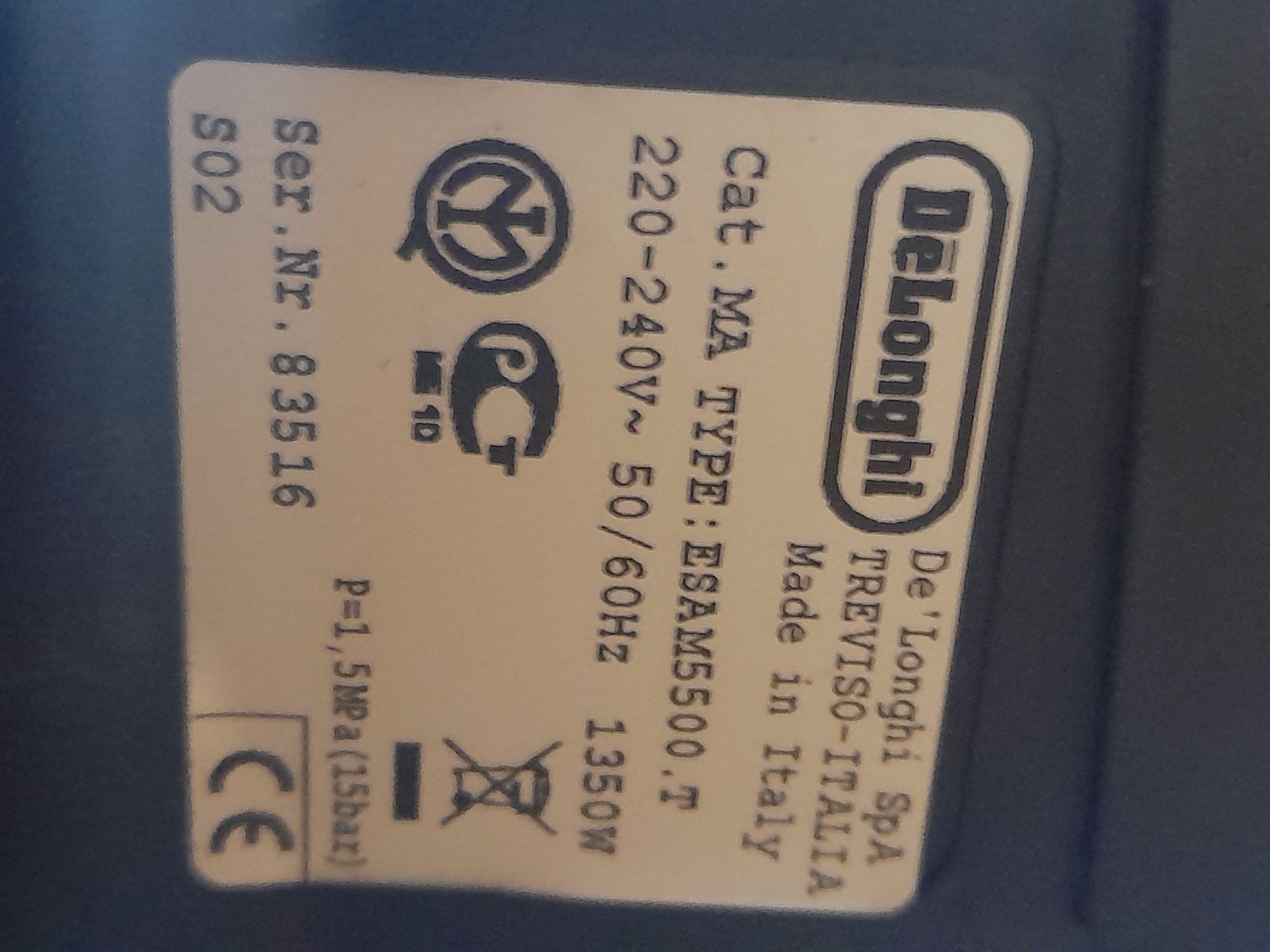 Кавоварка Delongi ESAM-5500