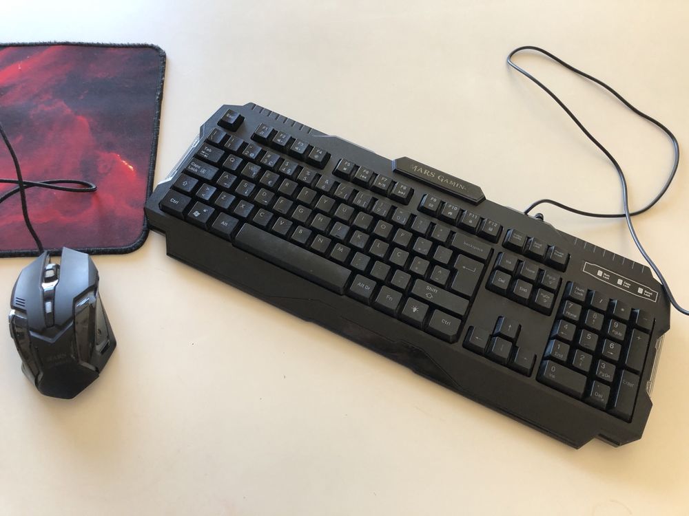 Conjunto de Teclado+Rato+Tapete