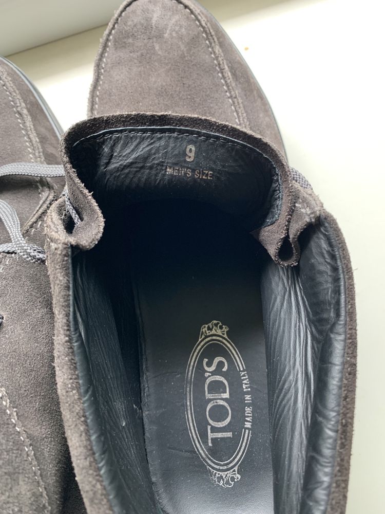 Замшевые ботинки Tods лоуферы чукка туфли 43