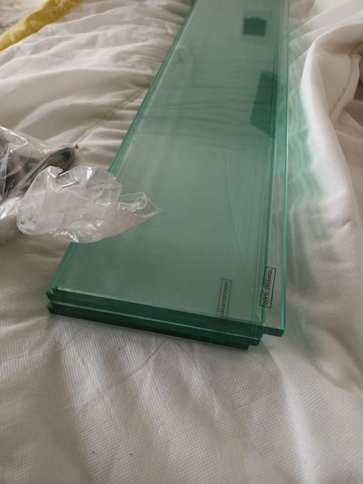 Parteleiras de vidro temperado