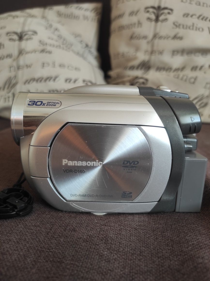 Видеокамера Panasonic VDR-D160EE-S