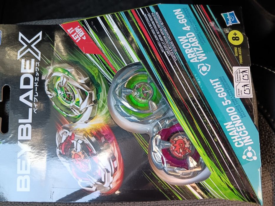 Beyblade X duplo chain incendio e Arrow  novos e