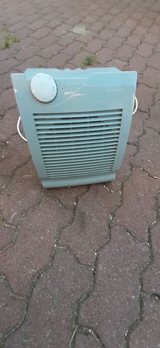 Mały grzejnik Niewiadów