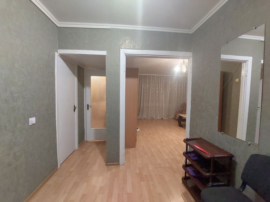 Бюджетна квартира в районі готелю Лучеськ( Відродження)