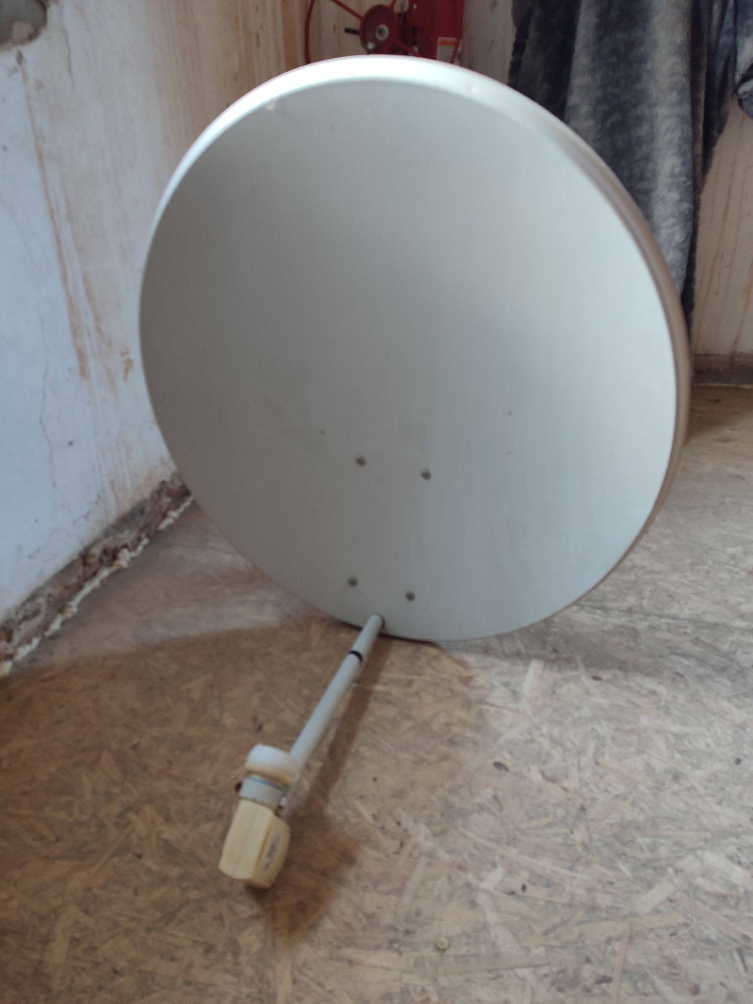 Antena satelitarna 80 konwerter unicable