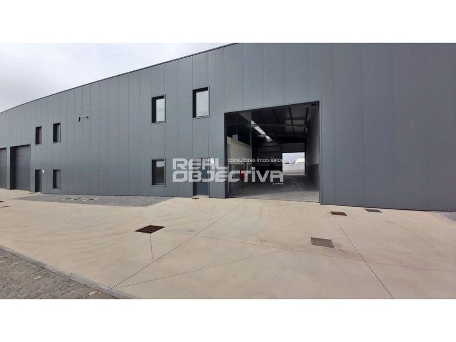 Armazém moderno na Póvoa de Varzim