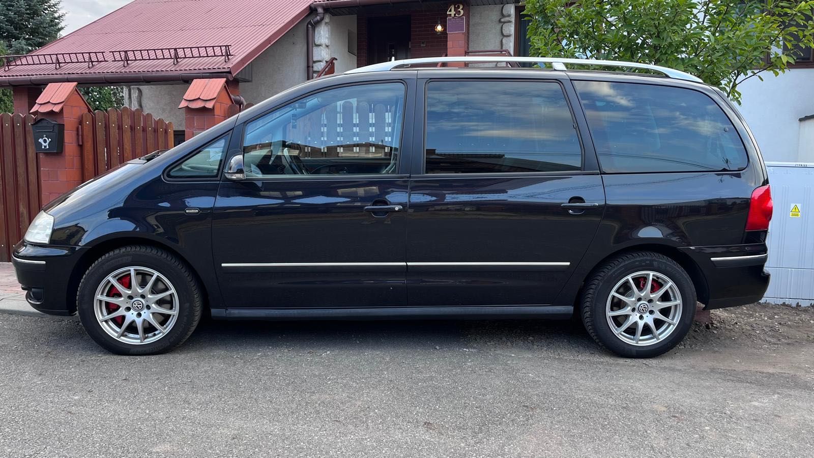 Volkswagen Sharan 1,8t automat FWD