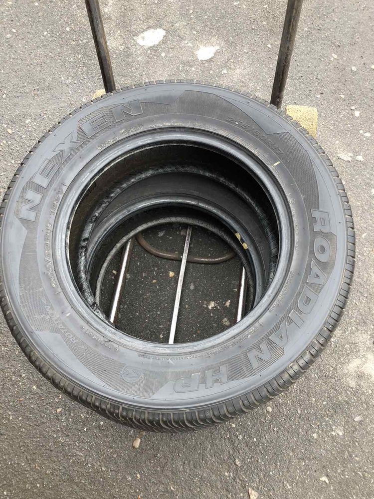 Шини майже нові 255/60 R17 Nexen, резина на мл або таурег