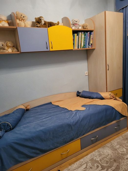 Меблі у дитячу кімнату у відмінному стані