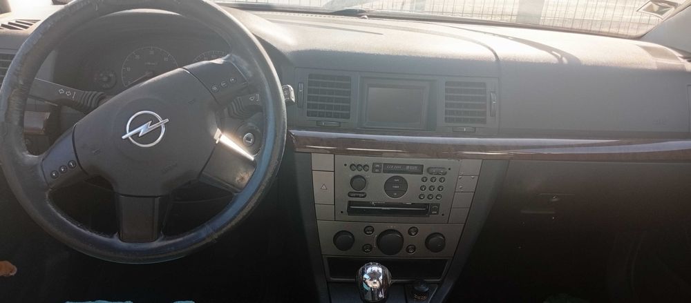 Opel vectra 2.2.