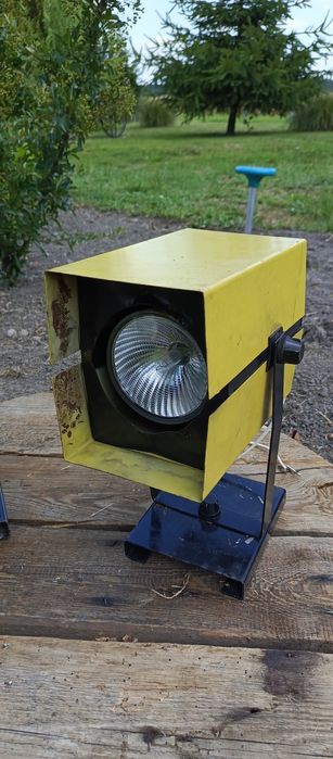 Lampy reflektory WZOśw typ b-3048 PRL Retro art deco vintage.