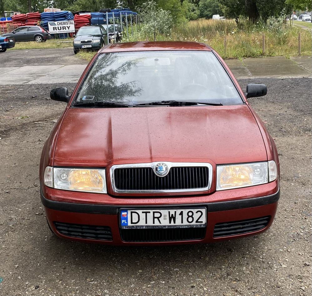 Skoda Octawia 2003 r 1.4 benzyna niski przebieg
