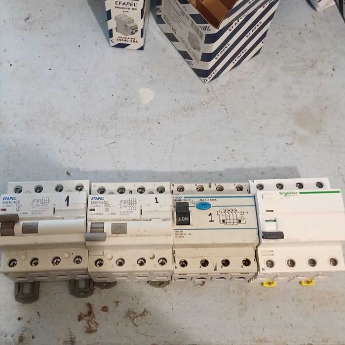 Conjunto de 7 diferenciais e disjuntor