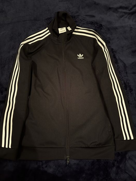 Кофта адидас на молнии , новая