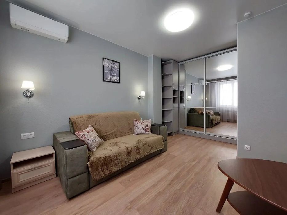 Почасово ,Подобово квартира з гарним ремонтом