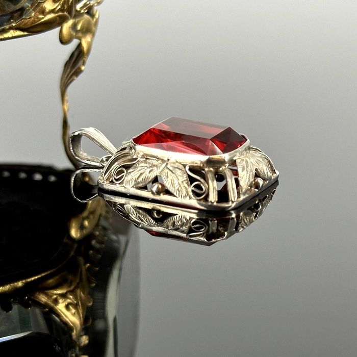 Srebro - Srebrna przywieszka secesyjna z ok. 1900 roku - próba 835