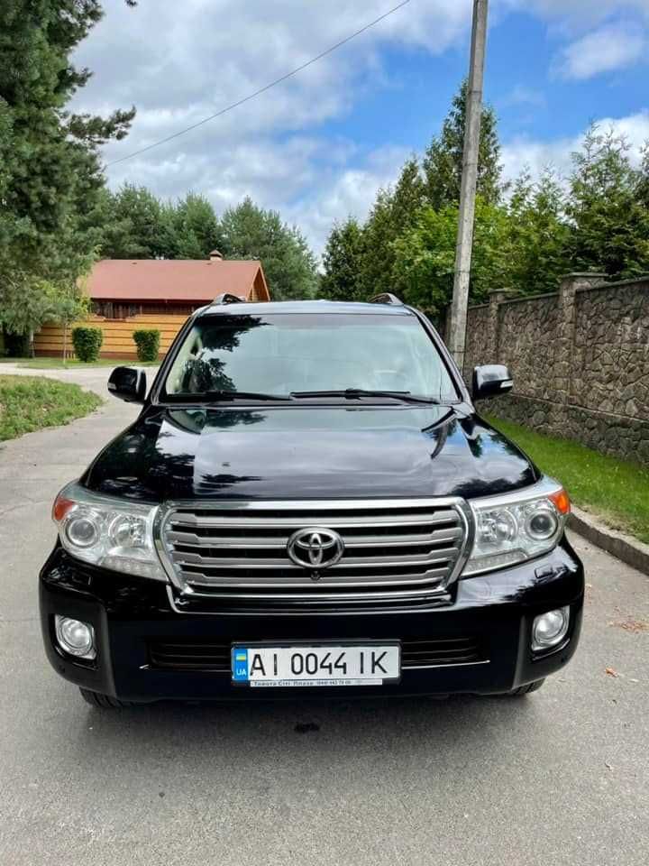 Продам Toyota Land Cruiser 200 2012