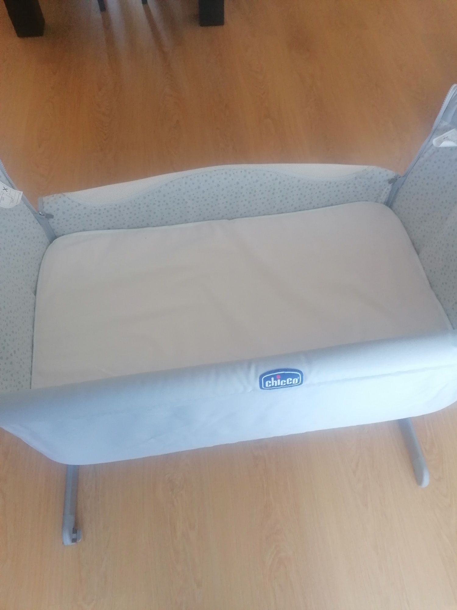 Berço next2me chicco