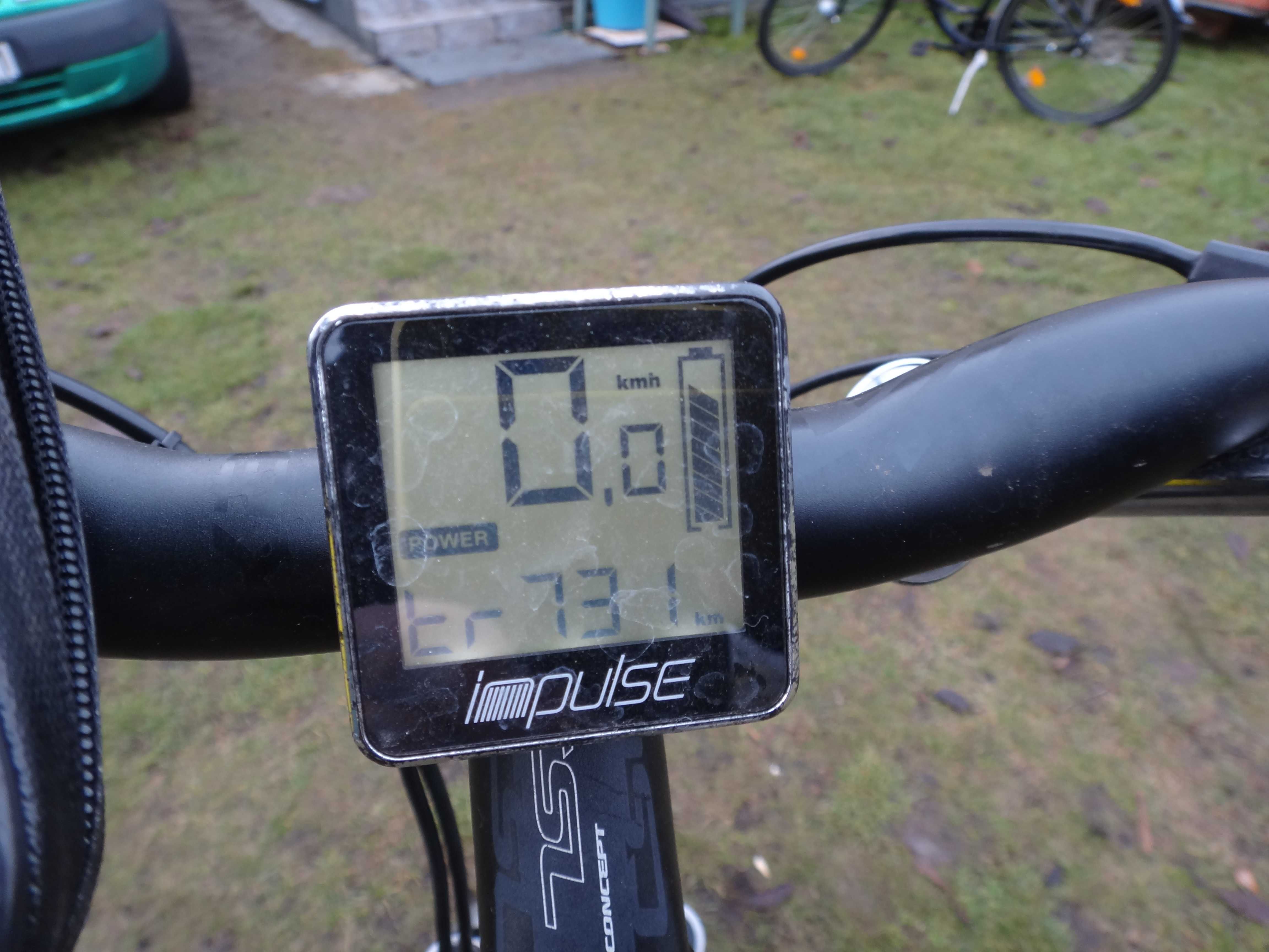 rower ze wspomaganiem ze sprawną baterią
