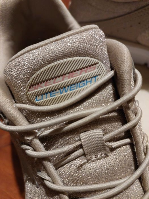 SKECHERS - Como novo a metade do preço