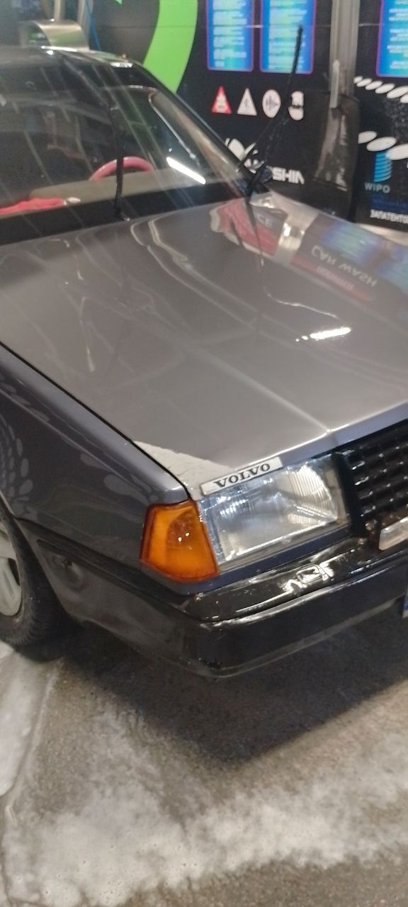 Volvo 440 1.7 1988 рік