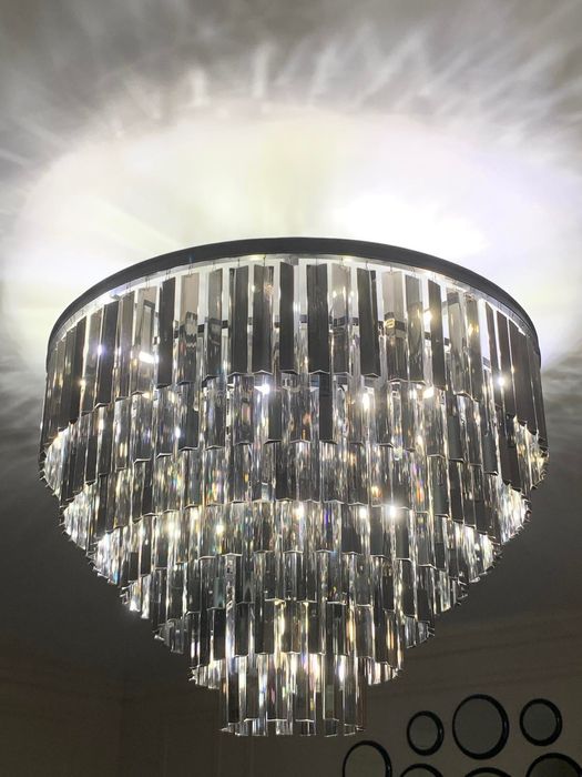Розкішна велика кришталева люстра. 7 ярусів.