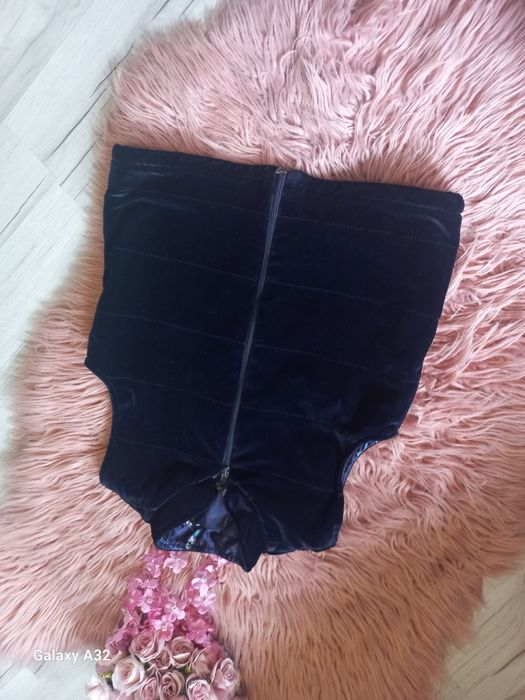 Bezrękawnik welurowy na dziewczynke 116cm