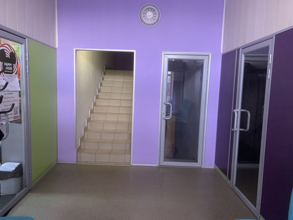 Оренда приміщення 25,5 м. кв. Центр 2 поверх