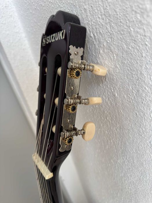 Guitarra Suzuki Modelo SG-6L (NOVA)