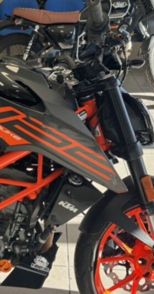 Ktm duke 2021 a mota teve uma queda (Leia a Descrição do anúncio)