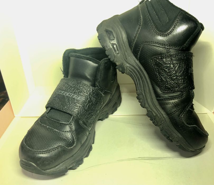 Зимние ботинки «SKECHERS» на липучке.