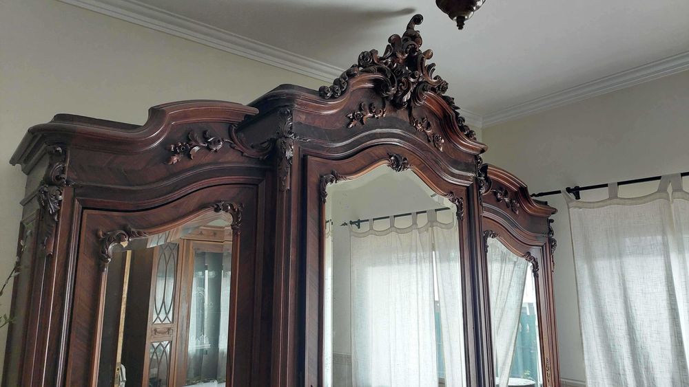 Guarda-Roupa Vintage(Negociável)