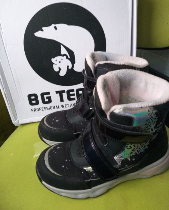 Зимові ботинки на дівчинку 33 розмір