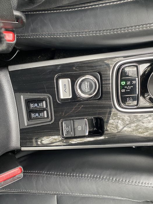 Mitsubishi outlander gt гибрид- плагин (phev)