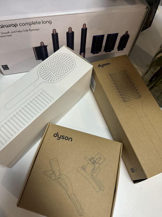 Продам набір заколок Dyson Hair Clips