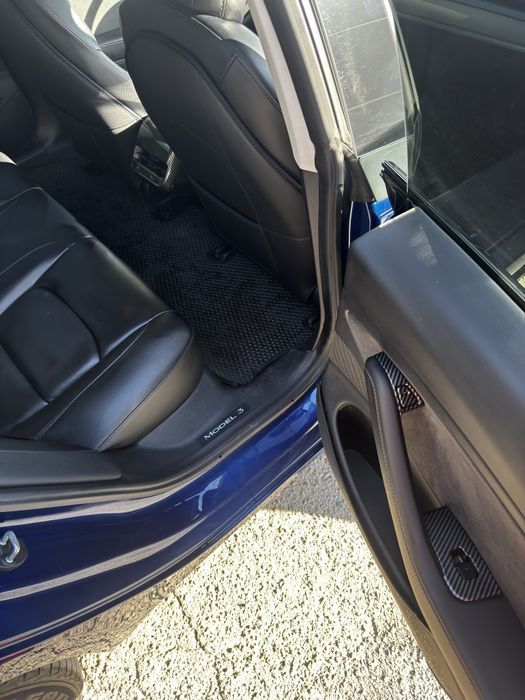 Продам Tesla Model 3 LR AWD